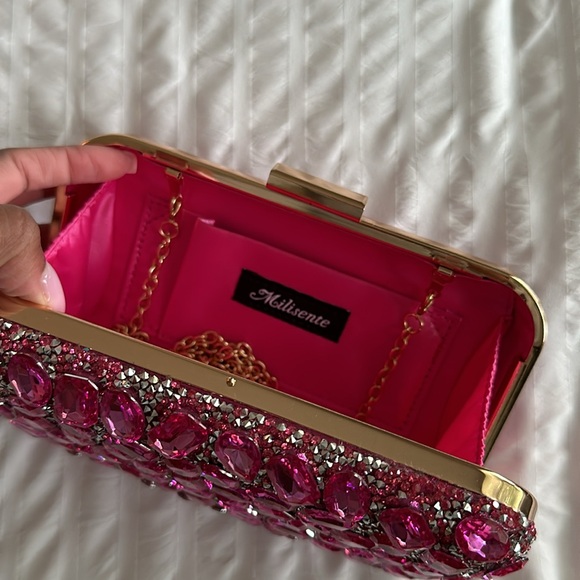 Jeweled pink clutch - Picture 3 of 3